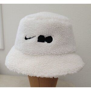NAOMI OSAKA x NIKE White Fleece Bucket Hat Cap Sz M/L
